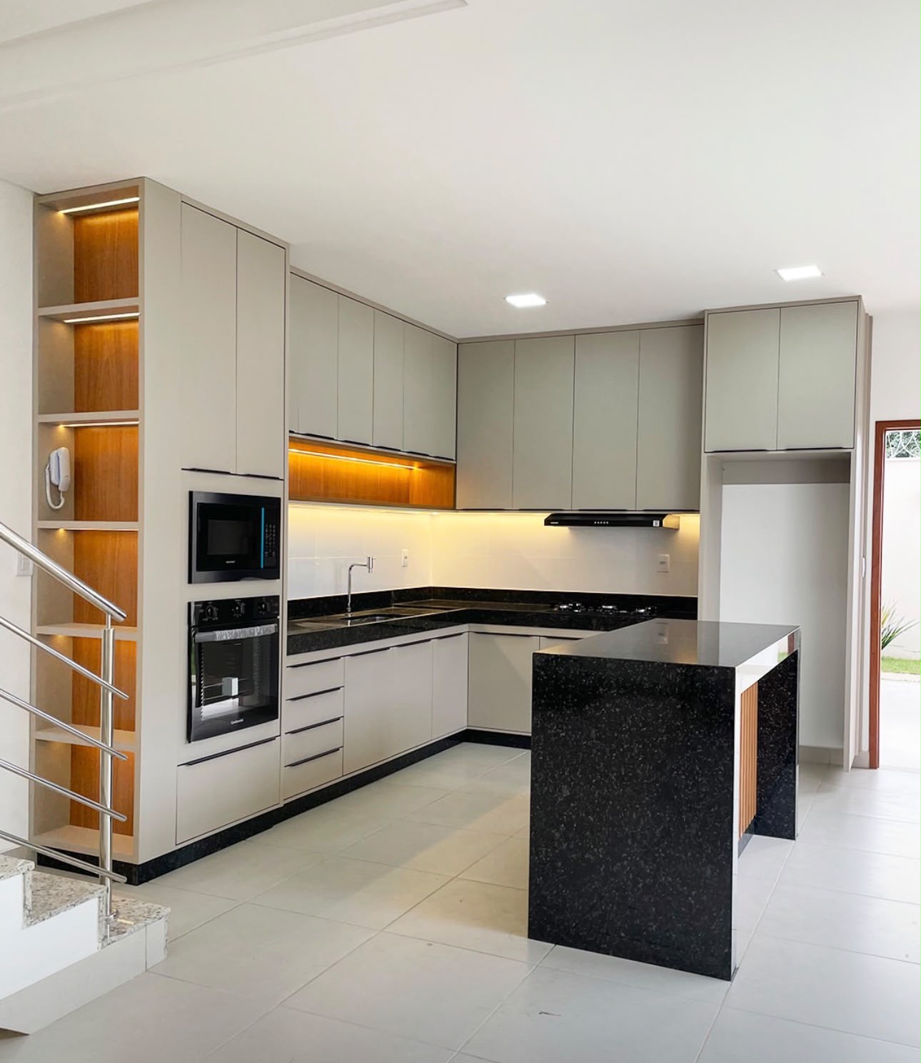 Living Amplo — Ubatuba, SP